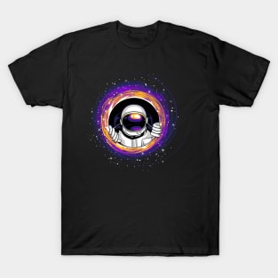 Black hole astronaut T-Shirt